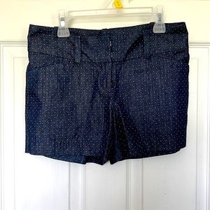 ANN TAYLOR Modern Fit city Polka Dot Navy Shorts   Size  0 Petite